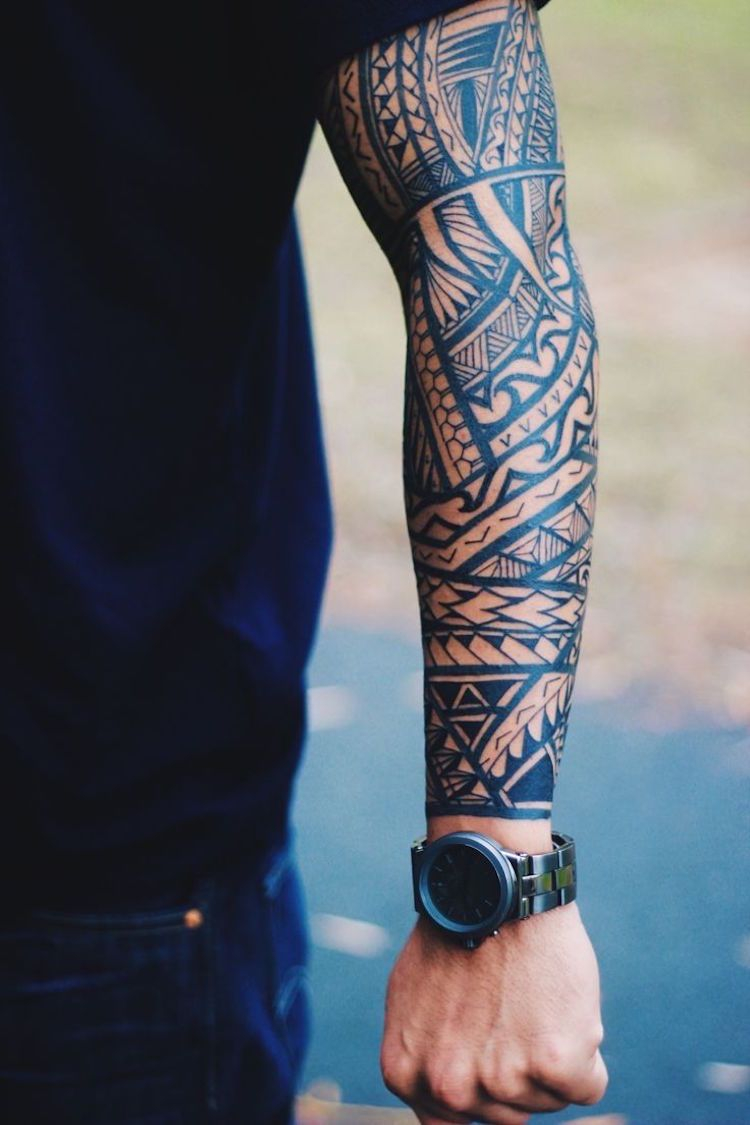 37 Oberarm Tattoo Ideen Fr Mnner Maori Und Tribal Motive Maori throughout size 750 X 1125