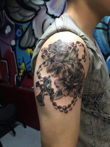 Awesome Black Rose And Rosary Tattoo On Shoulder pertaining to measurements 2250 X 3000