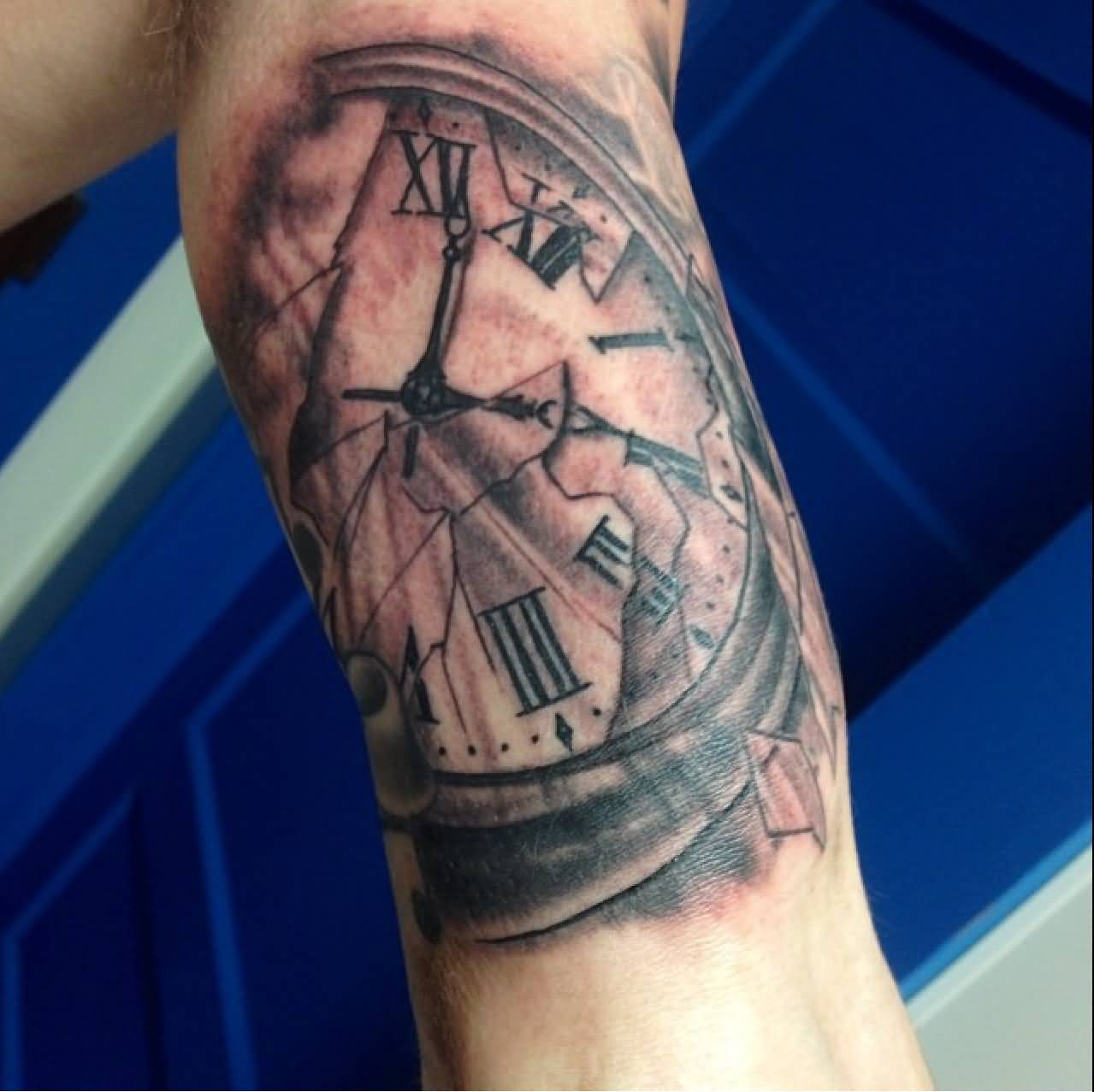Black And Grey Clock Tattoo On Left Bicep with regard to dimensions 1279 X 1277
