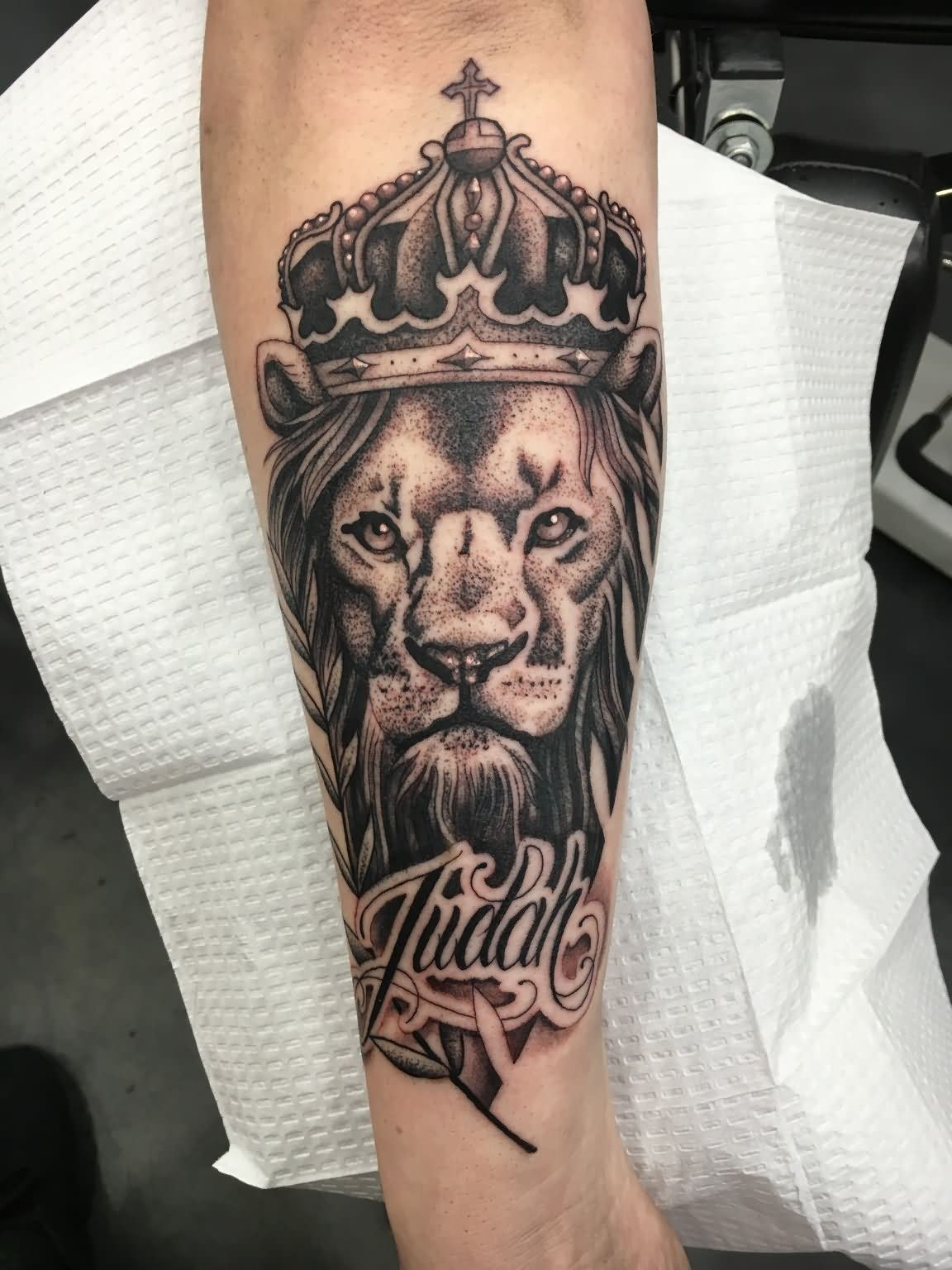 Black Ink Crown On Lion Head Tattoo On Left Arm Kohen Meyers inside proportions 1152 X 1536