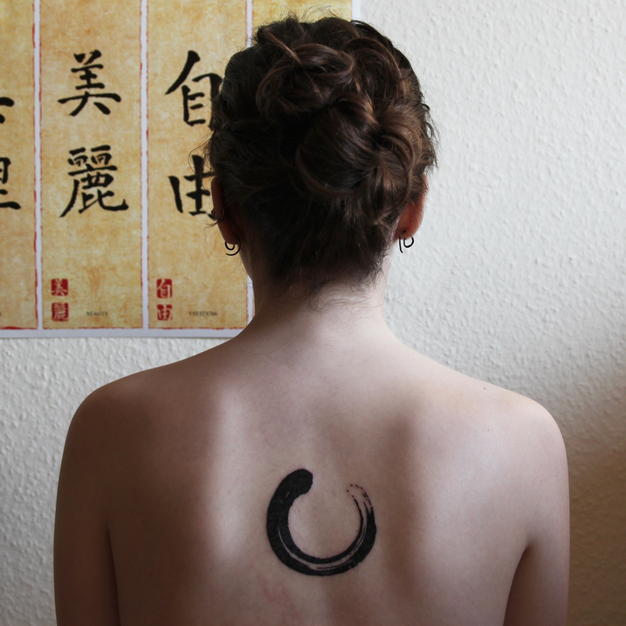 Black Zen Enso Circle Tattoo On Girl Upper Back regarding size 1280 X 1280