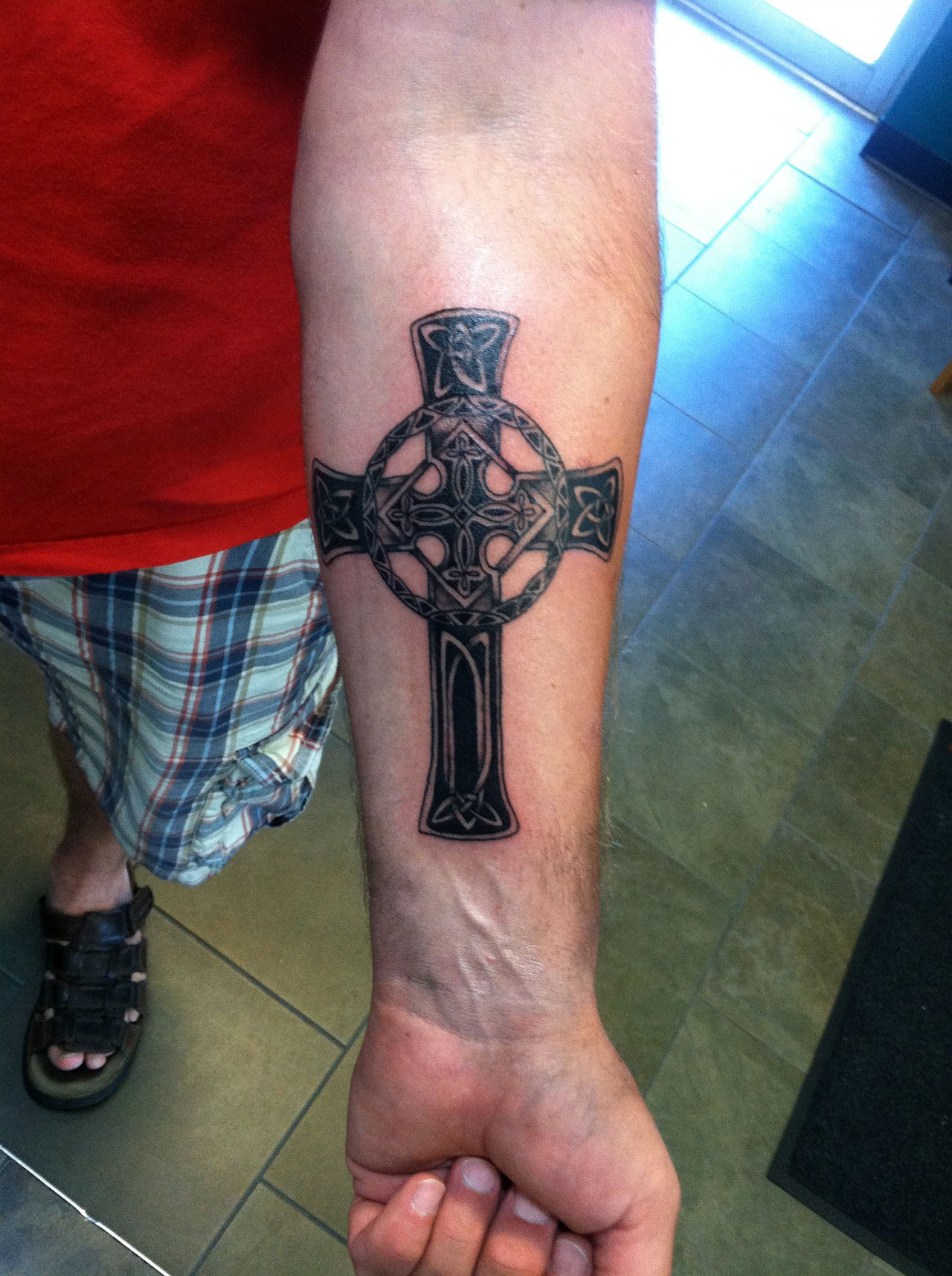 Cross Tattoo Designs For Men On Arm Cool Tattoos Bonbaden throughout dimensions 1280 X 1715