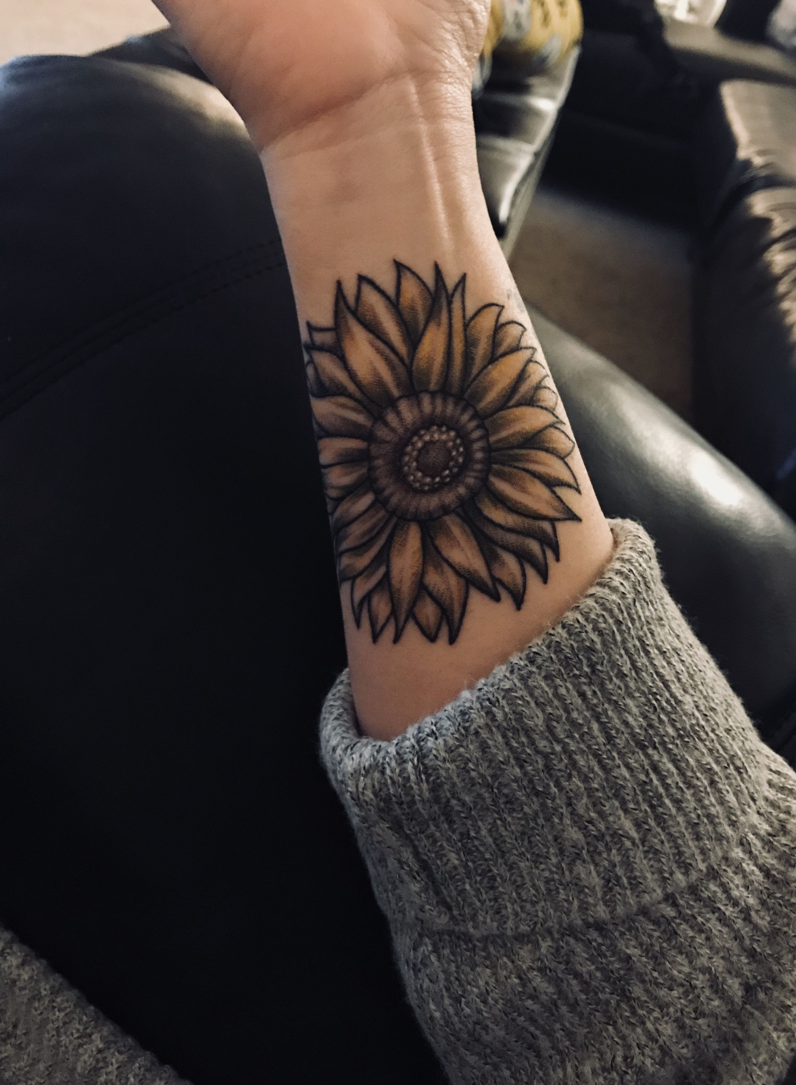 Easy Mehndi Tattoo Designs For Upper Arms Fresh Sunflower Tattoo within size 2706 X 3687