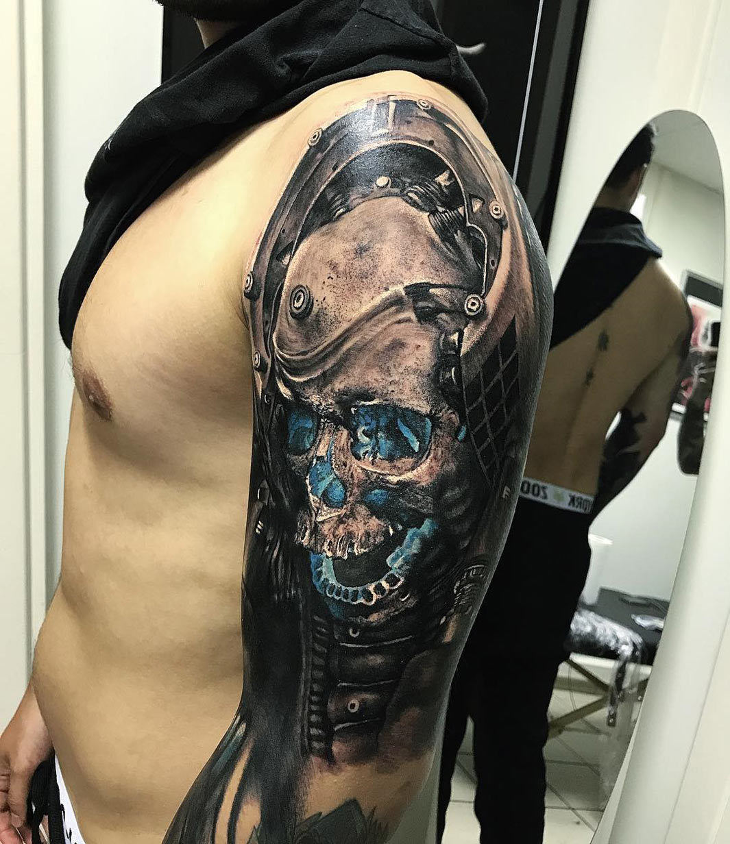 Futuristic Skull Mens Upper Arm Piece Best Tattoo Design Ideas in proportions 1065 X 1232