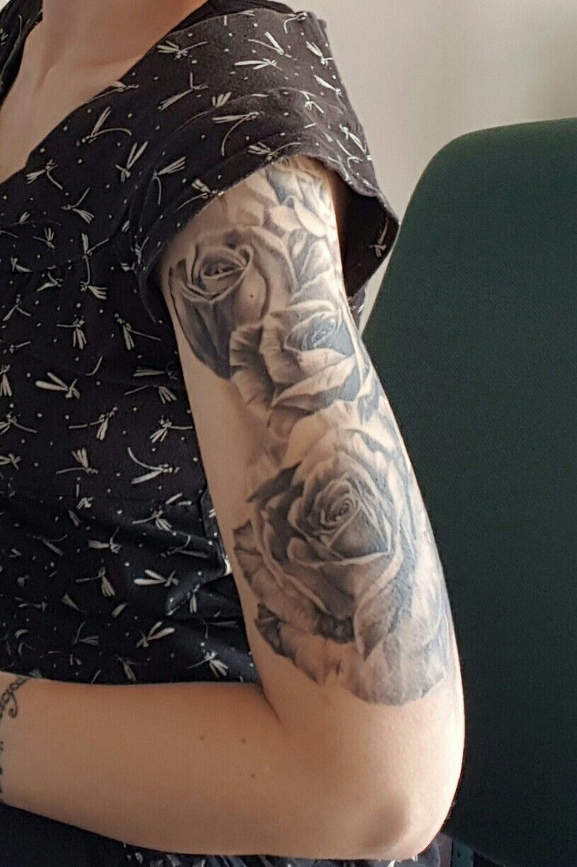 Great Soft Roses Half Sleeve Tattoo Black Grey White Roses On Upper in proportions 815 X 1223