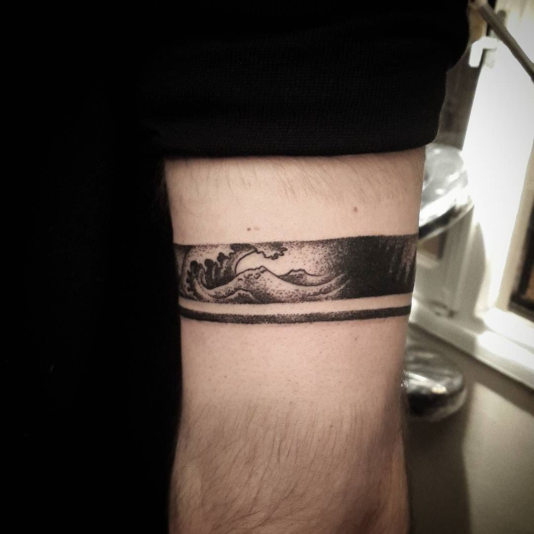I Like The Combo Of Waves And And Arm Band Tatuajes Pinte in dimensions 1080 X 1080