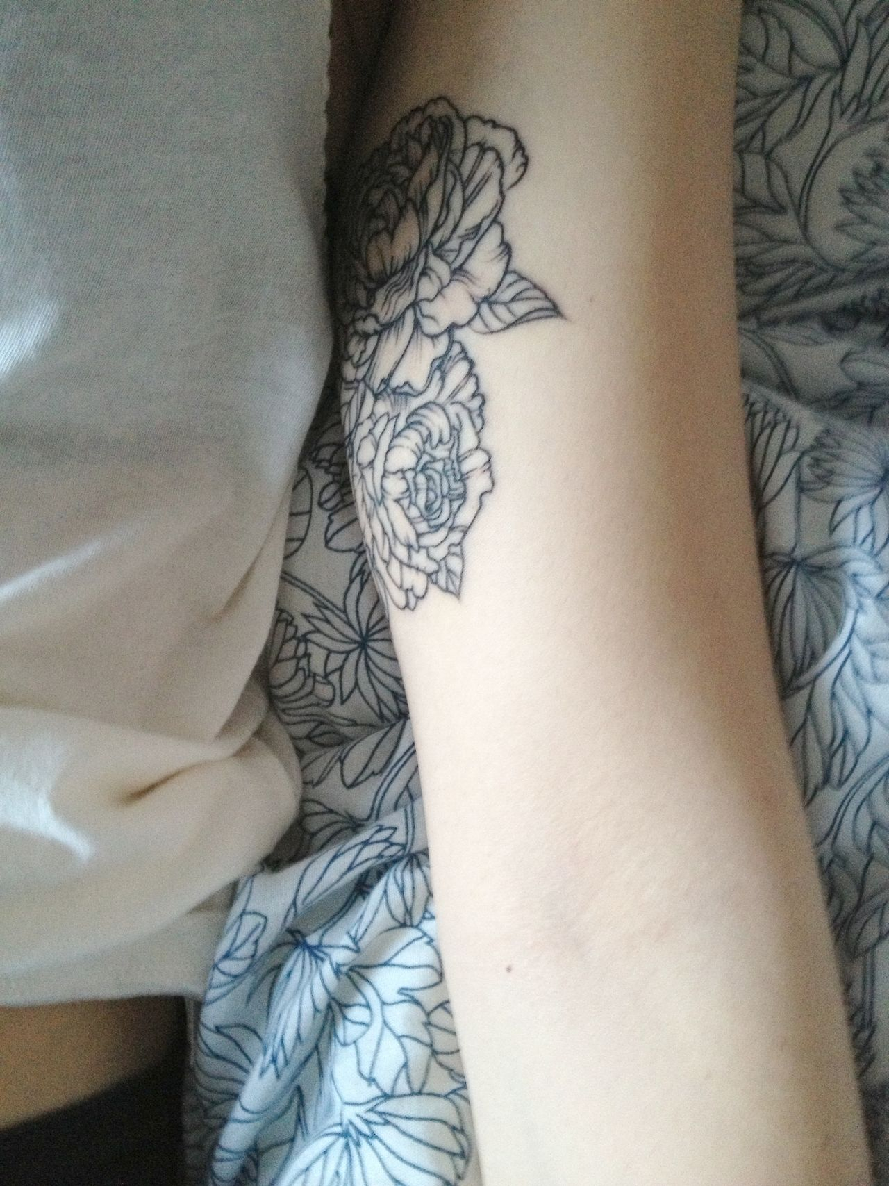 Inner Upper Arm Rose Tattoo I Like This Spot Away From Sunlight for measurements 1280 X 1707
