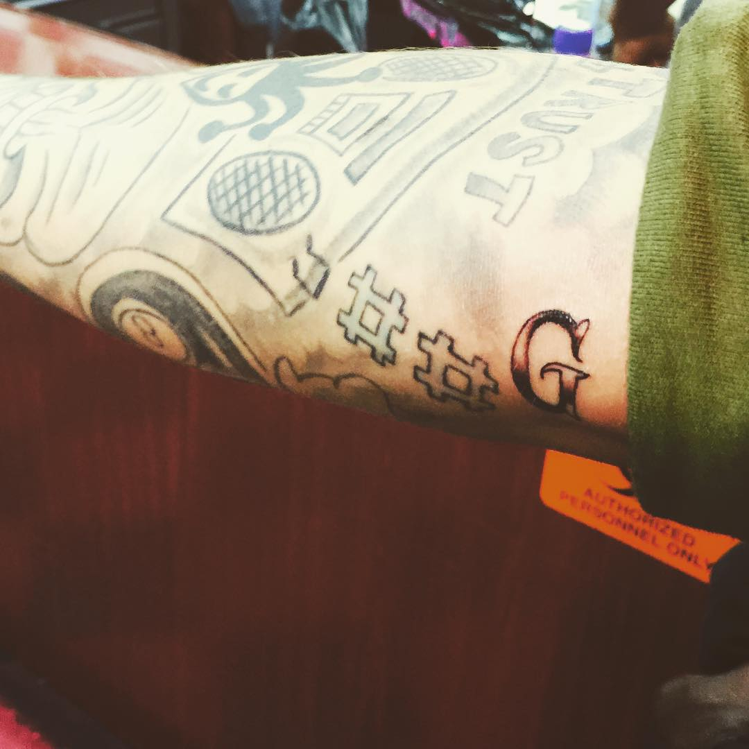 Justin Bieber Gets G Arm Tattoo For Ba Georgia Popstartats for size 1080 X 1080