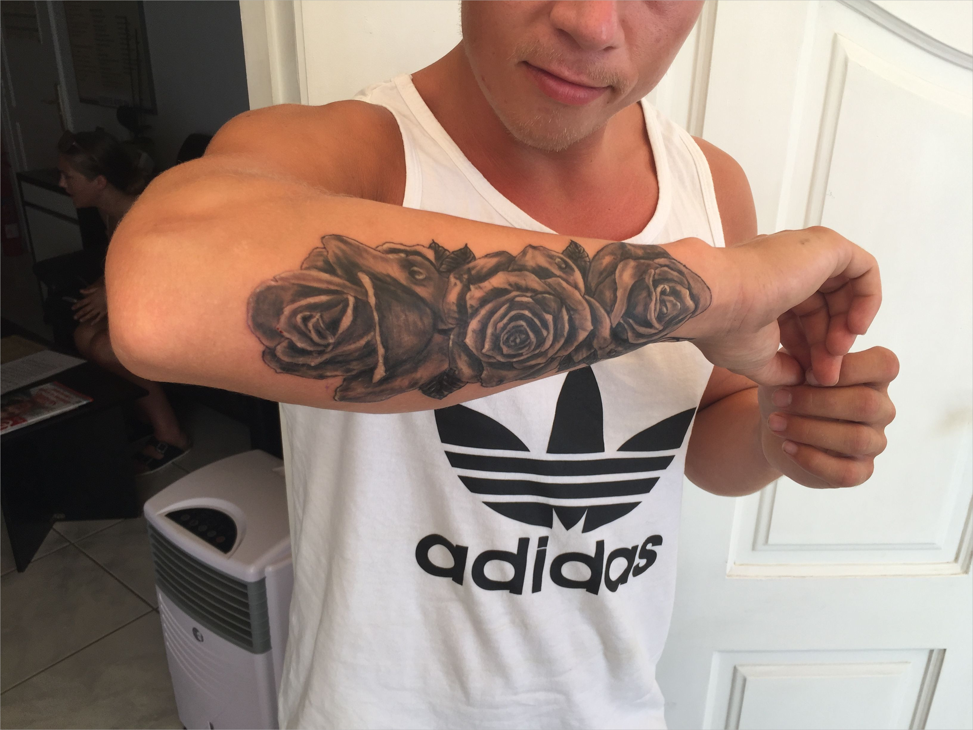Tattoo unterarm mann rose