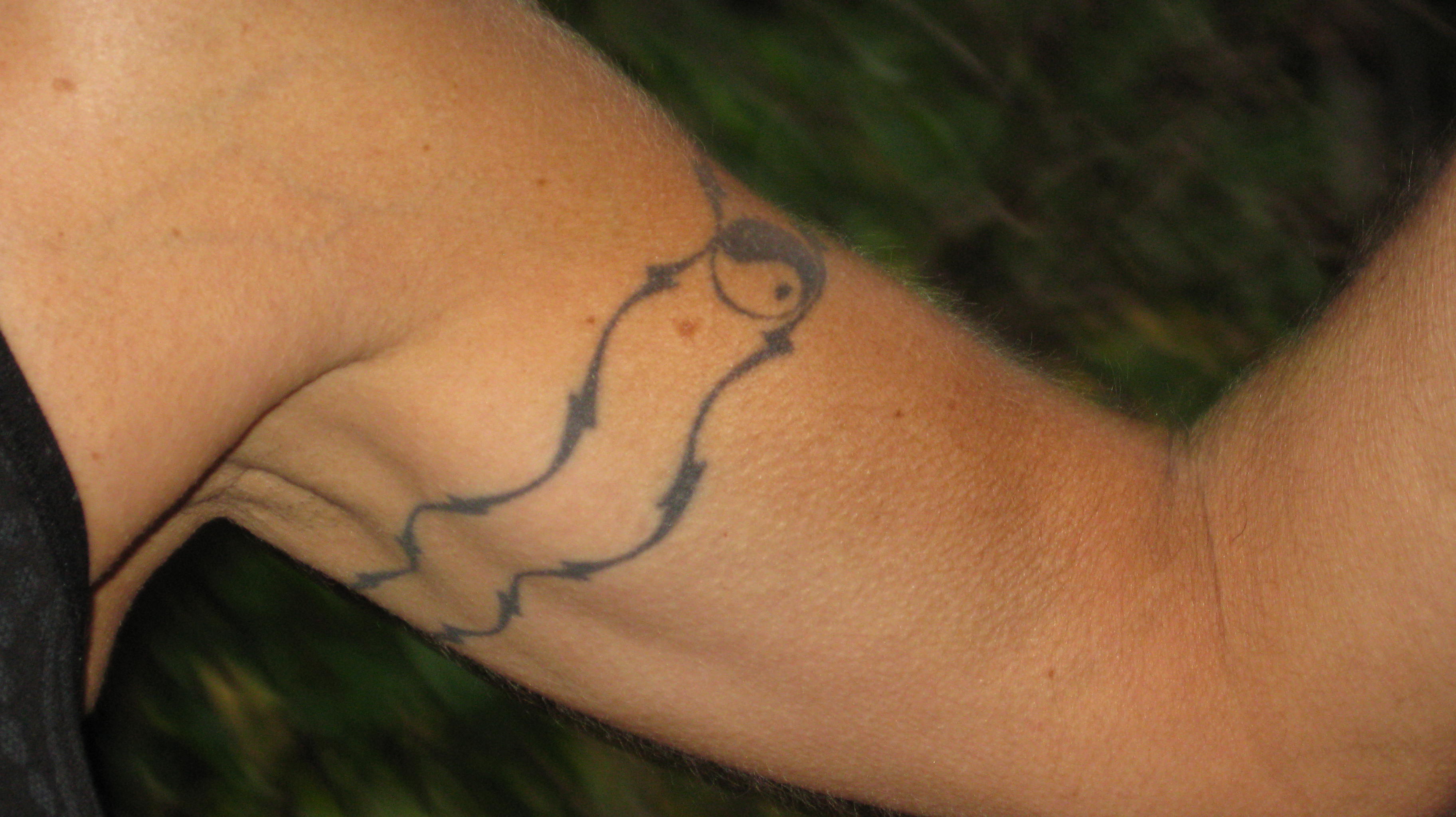 Outline Yin Yang Armband Tattoo intended for proportions 3648 X 2048