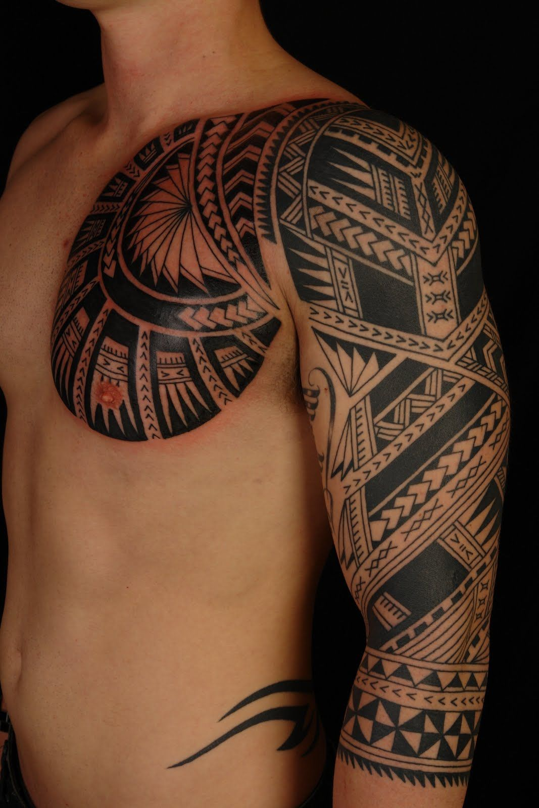 Pin Maori Polynesian Tattoo Chest Extention On Cameron Picture To within size 1067 X 1600