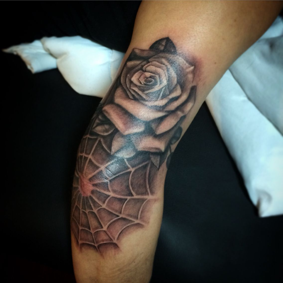 Rose And Spider Web Tattoo Oscar Moreno Tattoos Spooksink for proportions 1136 X 1136