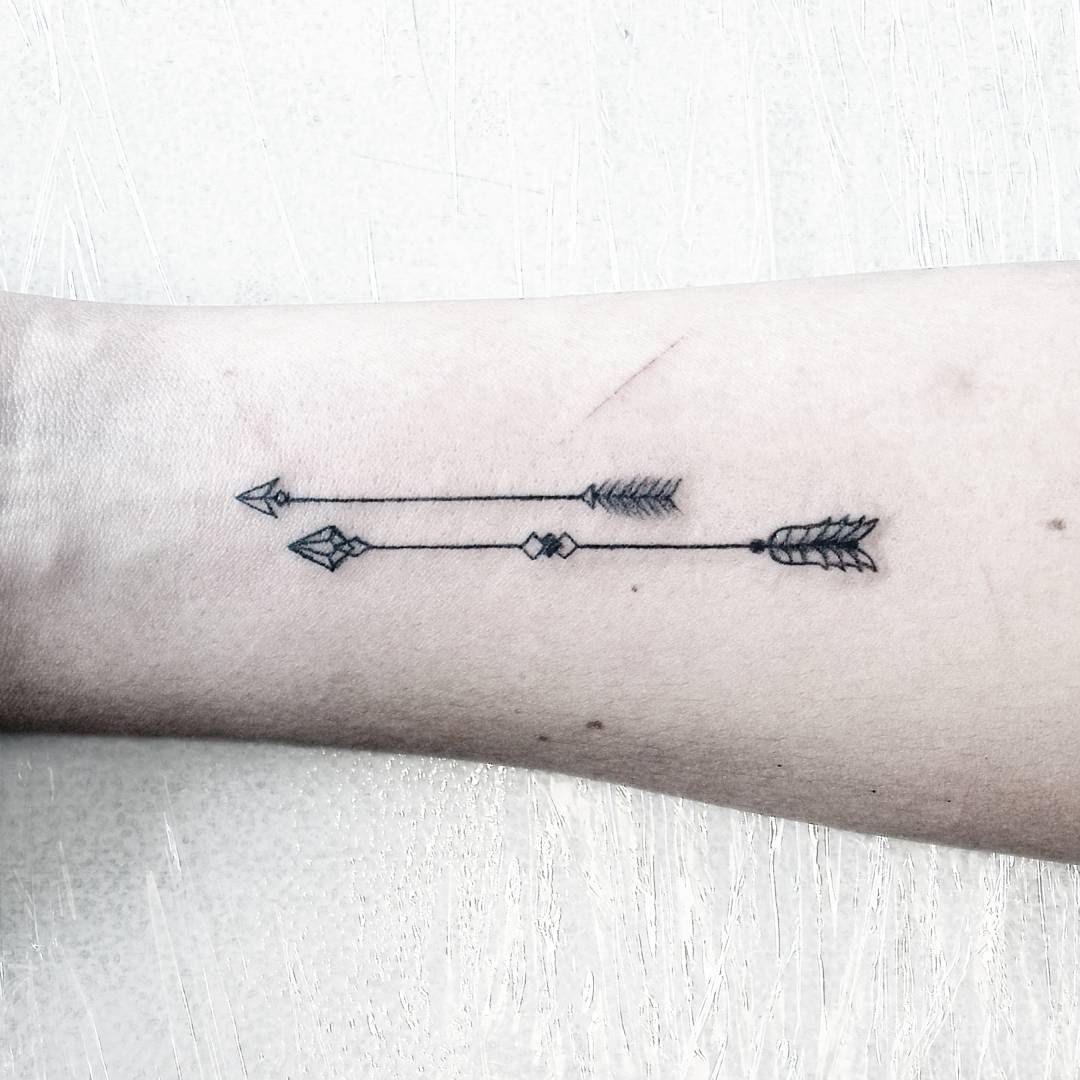 Small Arrows Tattoo On Arm Tattoo Ideen Und Ideen in measurements 1080 X 1080