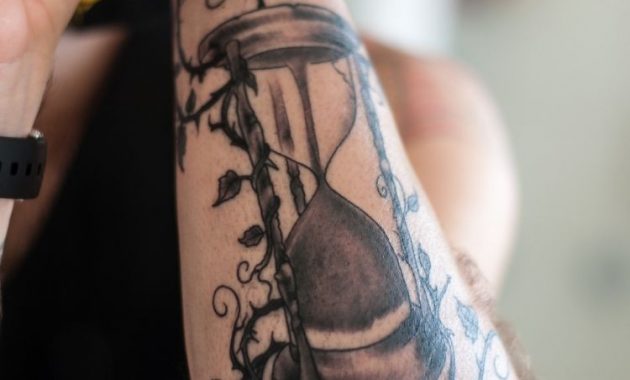 Frau arm motive tattoo Ideen Tattoos