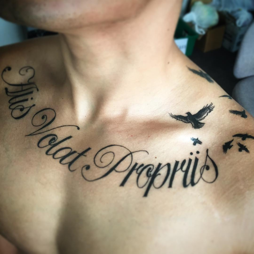 29 Collar Bone Tattoos For Men within measurements 1080 X 1080