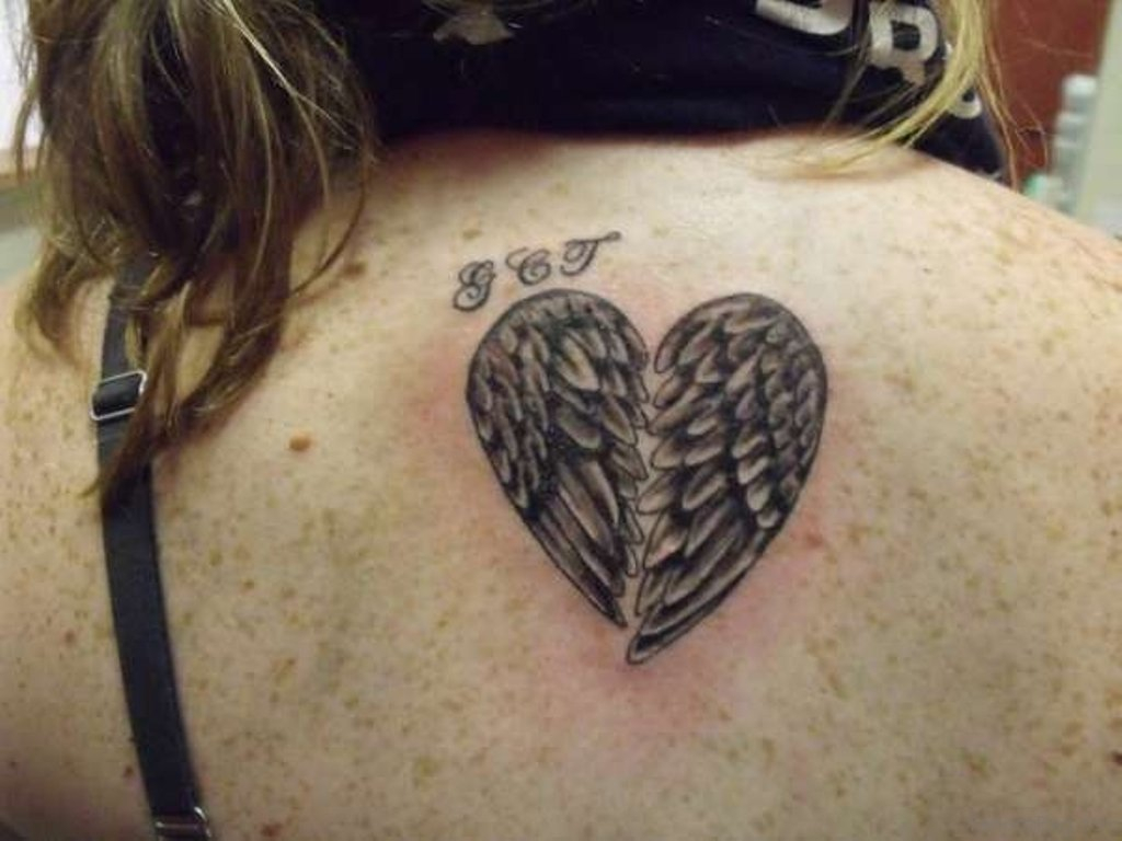70 Super Cool Heart Tattoo On Back for size 1024 X 768