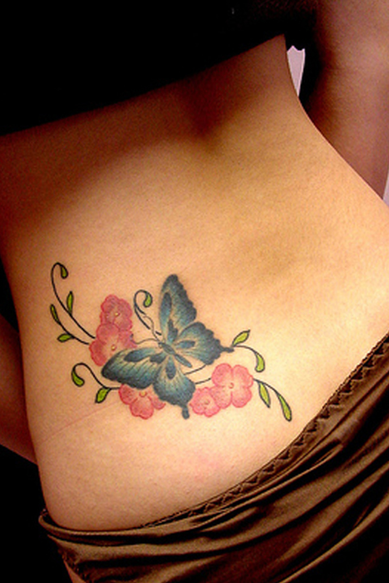 Татуировки для девушек на попе фото