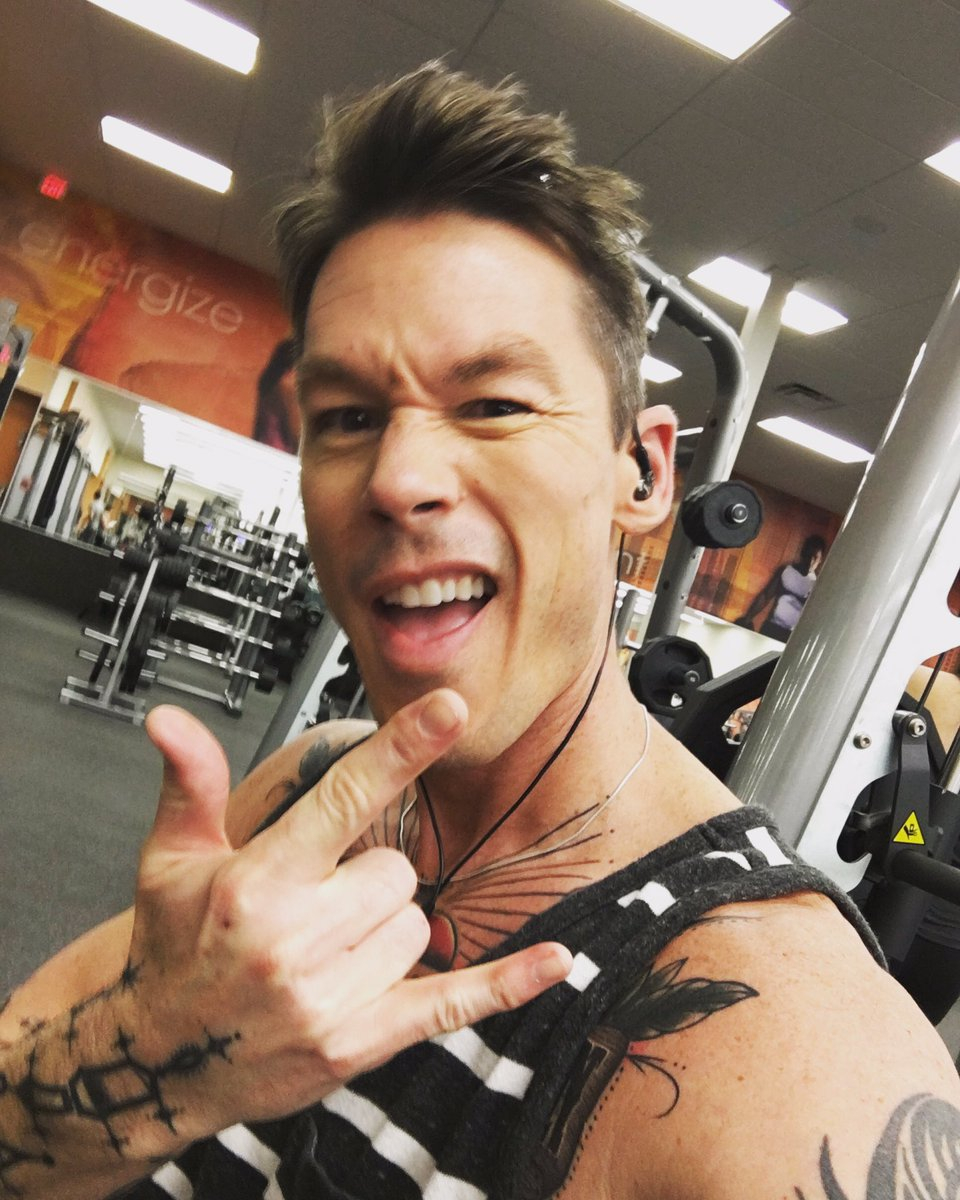 David Bromstad On Twitter Gym Time Workout Sweat Feelingood in proportions 960 X 1200