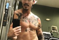 David Bromstad On Twitter Working On The Summer Body regarding proportions 1054 X 1200