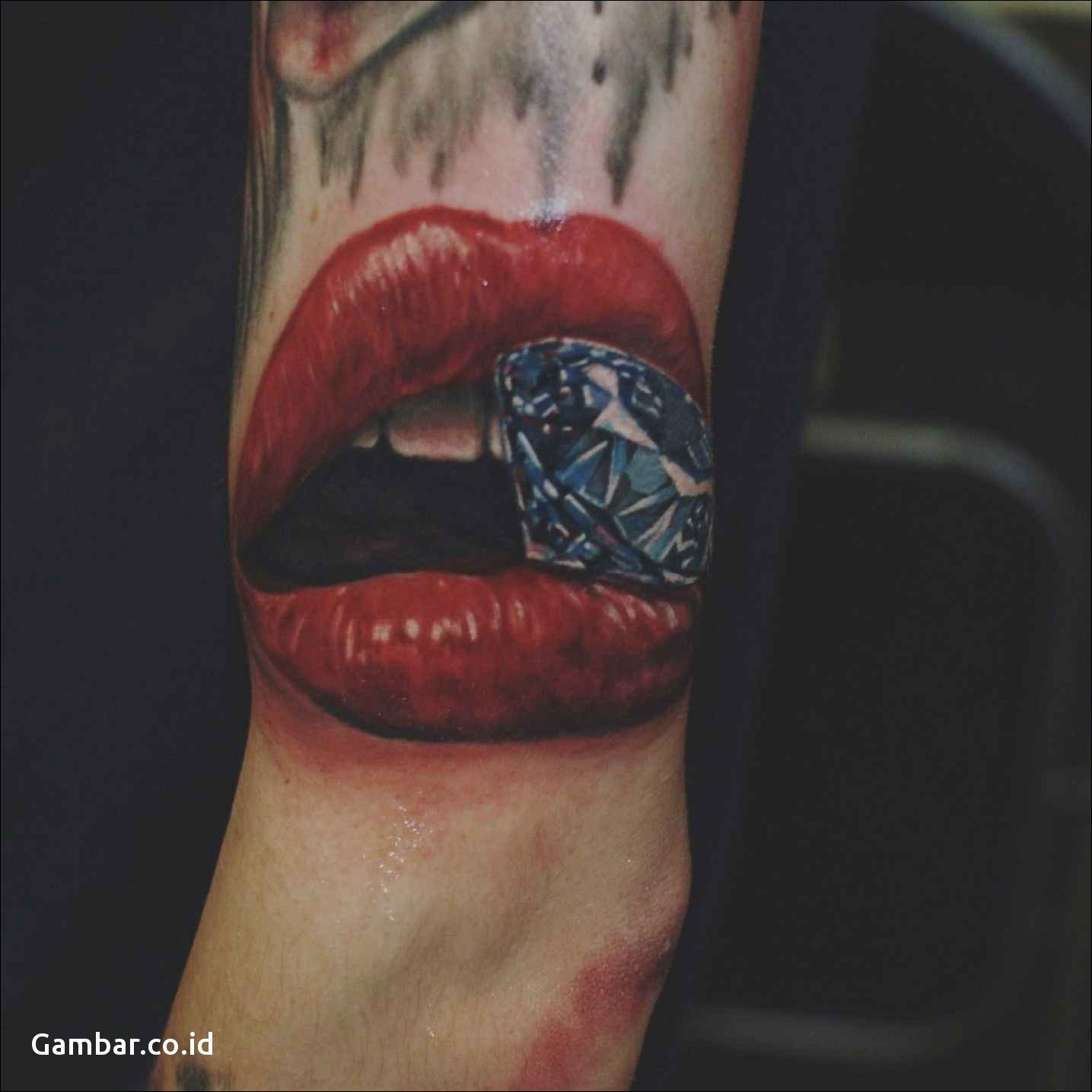 Download Gambar Red Lips Tattoo Chest Gambarcoid intended for measurements 1435 X 1435