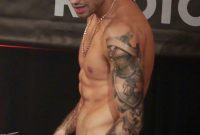 Liam Performing Shirtless At A Secret Show In France for proportions 1368 X 2048