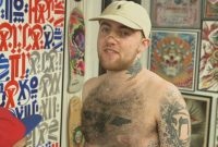 Mac Miller Faces One Of His Biggest Fears Getting Tattooed In A within measurements 1440 X 810