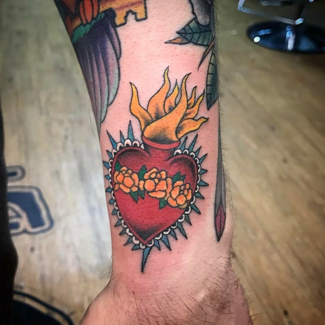 Pin Samson Sato On Traditional Tattoo Sacred Heart Tattoos intended for size 1080 X 1080